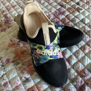 Adidas sneakers size 8